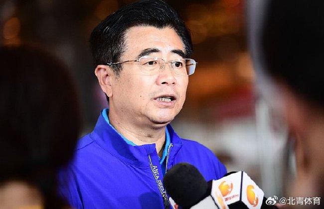 h乳喷奶水被揉得受不了小说